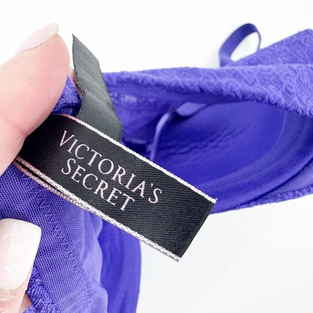Victorias Secret Very Sexy Demi Bra in Purple‎ Monogram Logo Lace 38DD Underwire